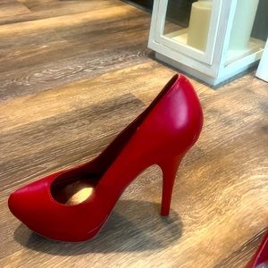 Steve Madden Red High Heel Shoes